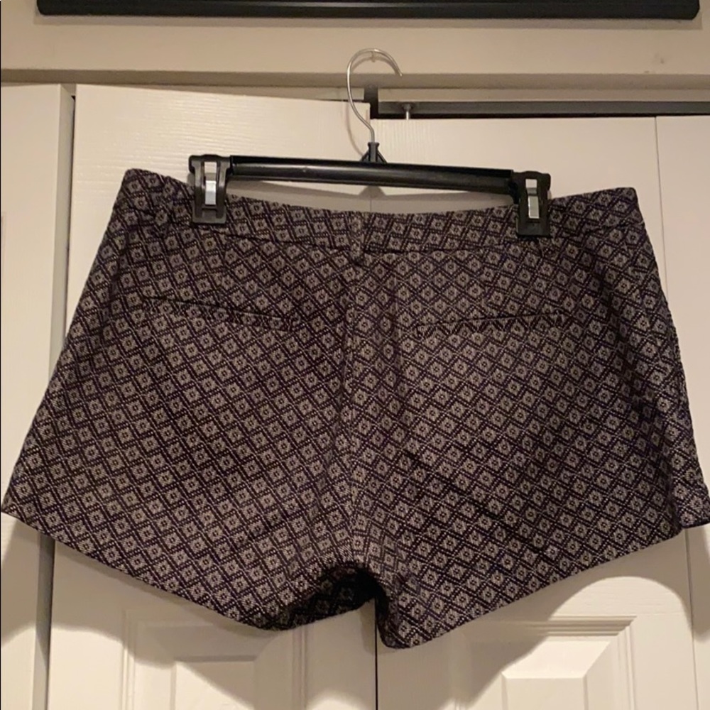 Pattern Shorts - Picture 2 of 2